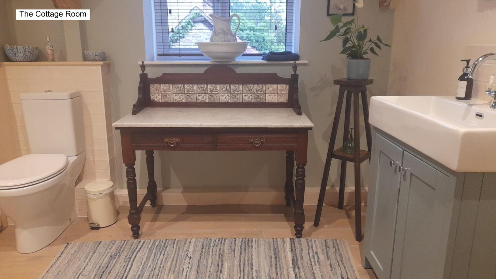 Cotswold Cottage Bed & Breakfast Luckington Bagian luar foto