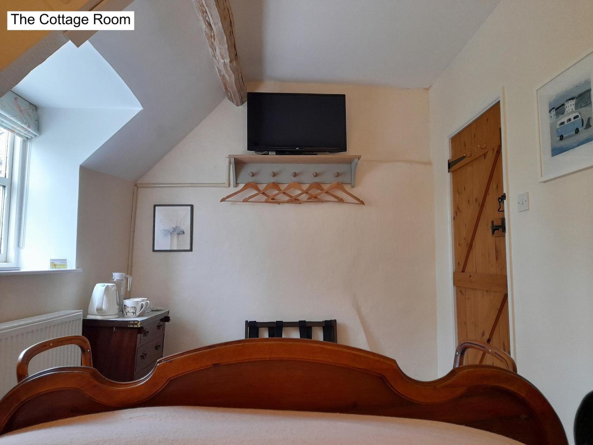 Cotswold Cottage Bed & Breakfast Luckington Bagian luar foto