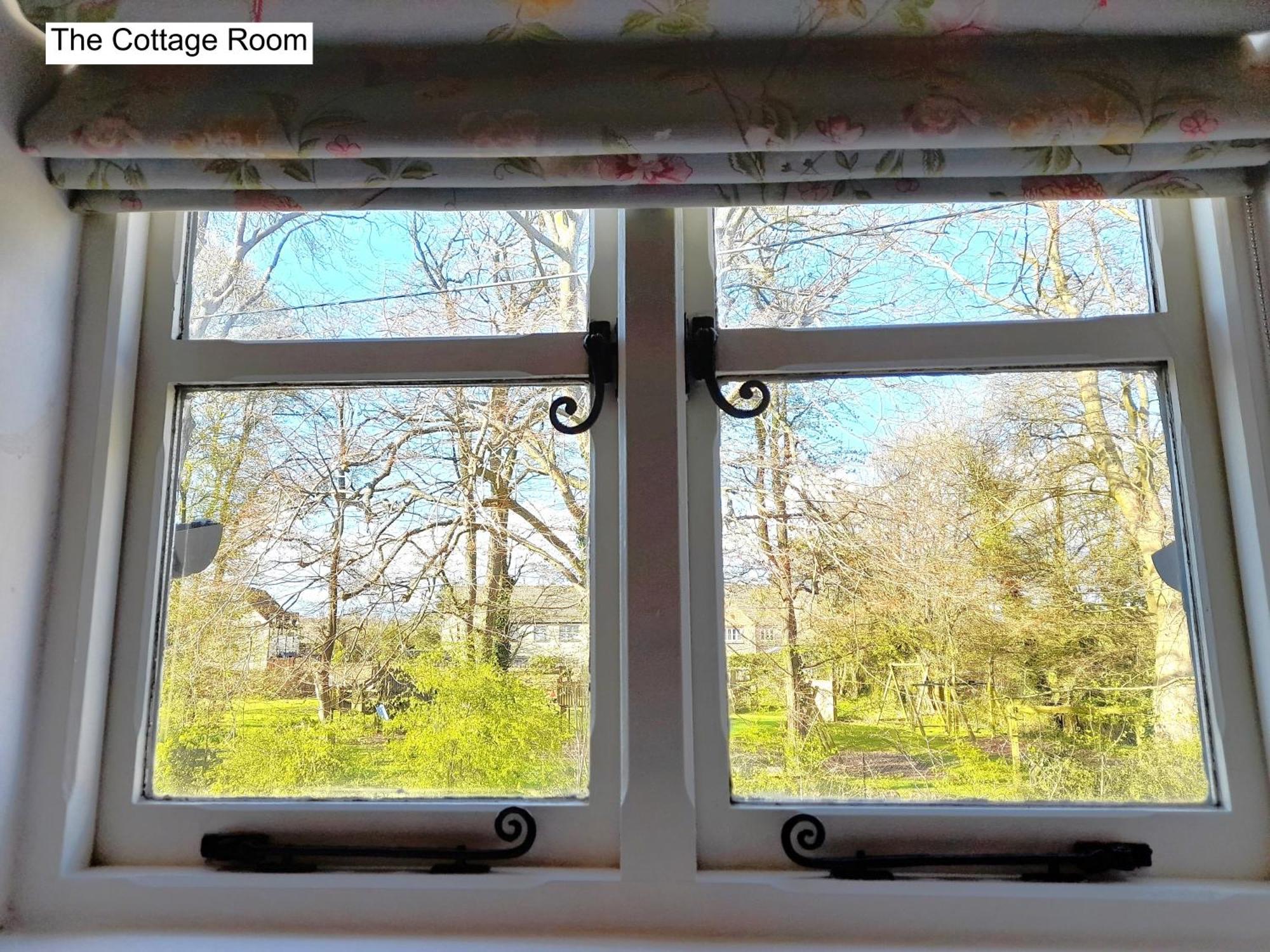 Cotswold Cottage Bed & Breakfast Luckington Bagian luar foto
