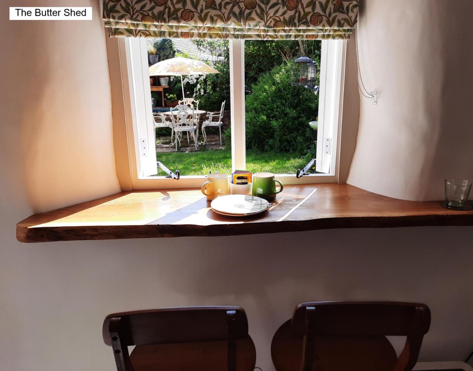 Cotswold Cottage Bed & Breakfast Luckington Bagian luar foto